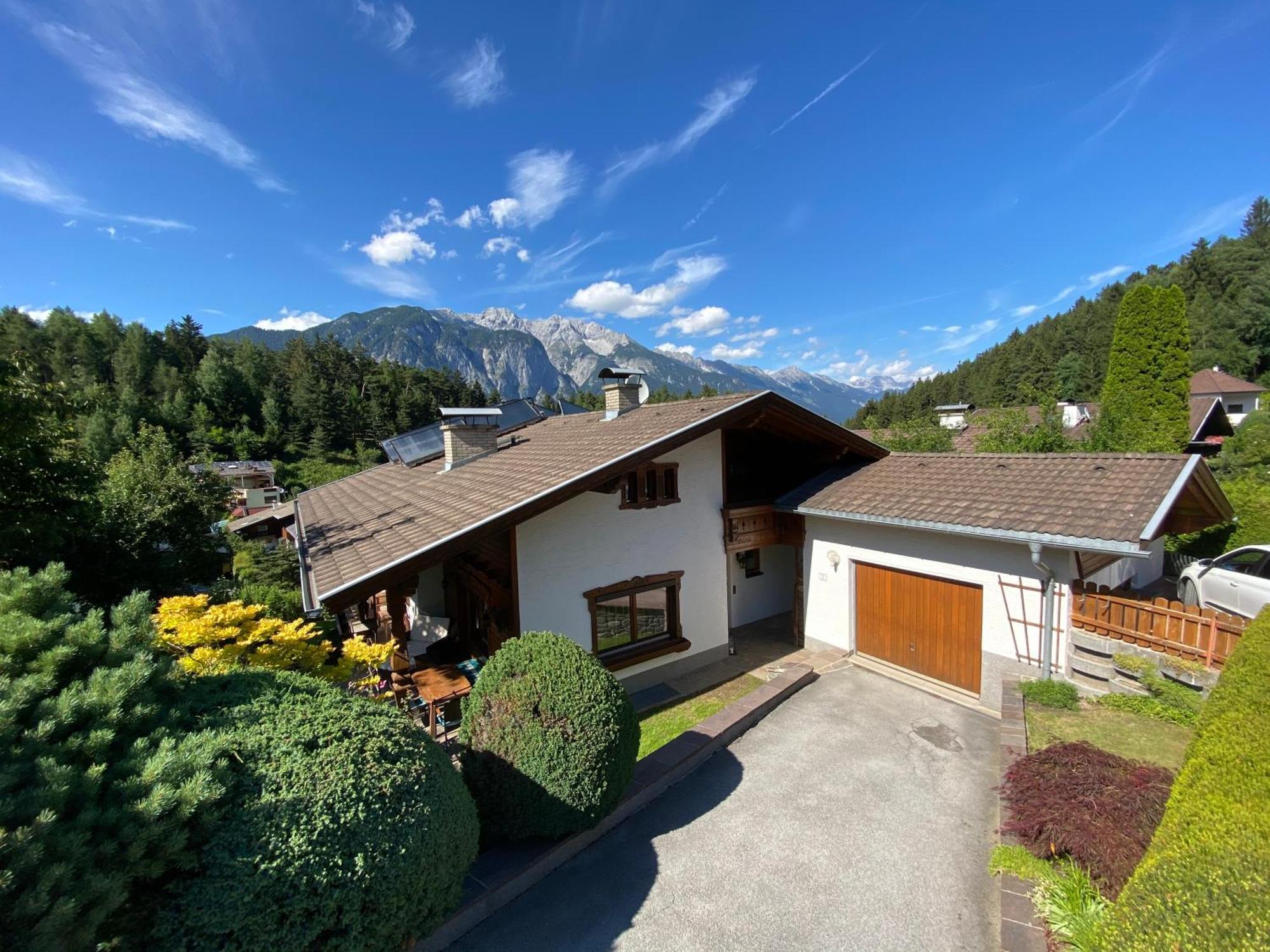 Ferienhaus Schaiter - Ganzes Haus Mit Garten Und Gratis Parkplatz Apartment Innsbruck Bagian luar foto